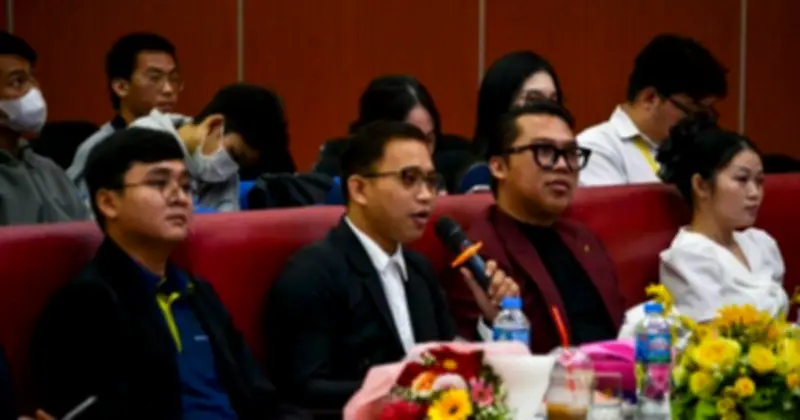 Trần Tiến Duy: Chuyên gia SEO 8 năm kinh nghiệm đào tạo và cố vấn doanh nghiệp