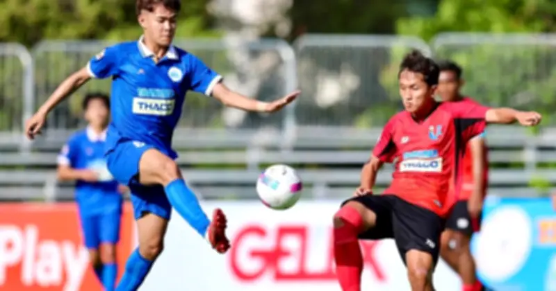 Trường CĐ FPT Polytechnic Thắng Đẹp, HLV Đông Triều Hài Lòng Với Tinh Thần Đội Bóng