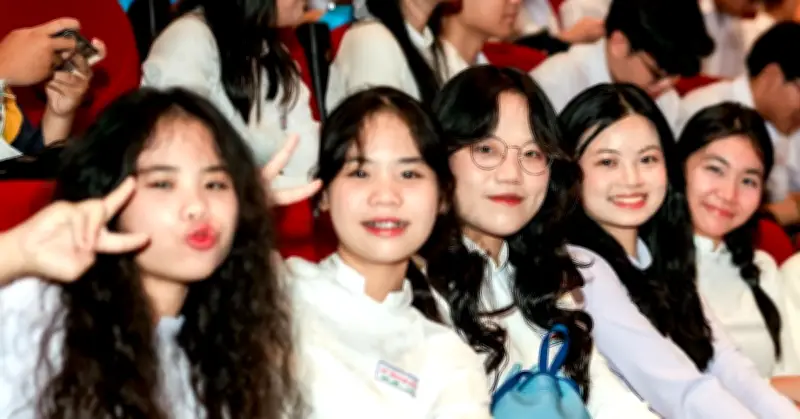 Trường Chuyên Lê Hồng Phong Công Bố Chi Tiết Kỳ Thi Riêng Tuyển Lớp 10