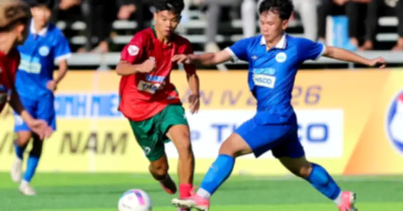 Trường ĐH Công nghệ Đồng Nai: Kỷ luật 'sắt đá' và bài học làm người trên sân cỏ