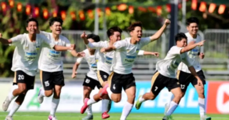 Trường ĐH Công nghệ TP.HCM tạo bất ngờ lớn, vào bán kết TNSV THACO cup 2026