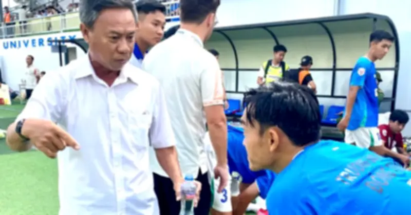 Trường ĐH Đồng Tháp thay HLV, bổ nhiệm huyền thoại Phạm Công Lộc dẫn dắt