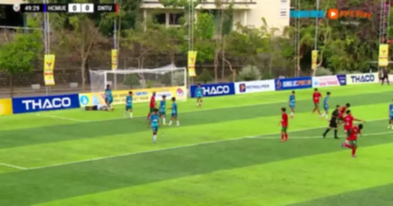 Trường ĐH Sư phạm TPHCM thua 0-2 trước ĐH Công nghệ Đồng Nai trong trận ra quân