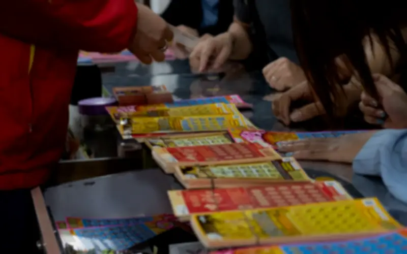 Trúng số 11 triệu NDT, từ công nhân nghèo thành triệu phú rồi vào tù vì cờ bạc