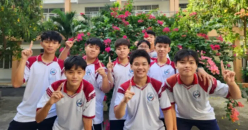 Trường THPT Phú Mỹ: Mô hình 'không điện thoại di động' tăng kết nối thực tế cho học sinh