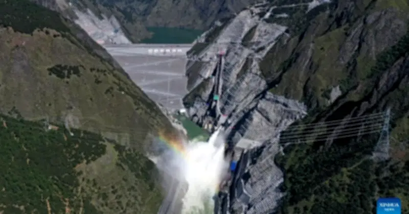 Trung Quốc Gây Sửng Sốt: Chọn Trái Tim Ở Độ Sâu 500m, Chưa Quốc Gia Nào Làm Thế