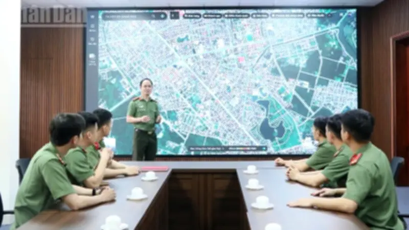 Trung tâm Thông tin Chỉ huy Công an Hà Tĩnh: 'Bộ não' giữ vững an ninh, trật tự