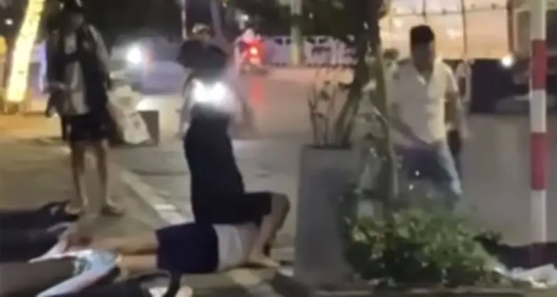 Truy Tìm Nghi Phạm Thứ Ba Trong Vụ Nam Sinh Bị Hành Hhung Ở Hà Nội