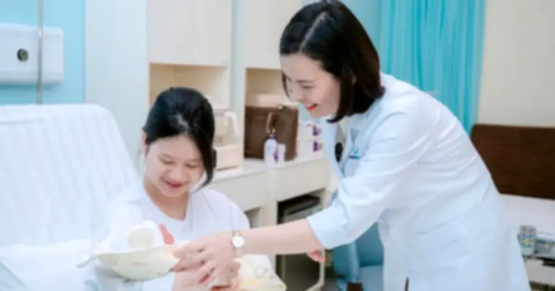 TS. BS Nguyễn Thị Sim: Hành Trình Gìn Giữ Sự Sống Từ Trong Bụng Mẹ