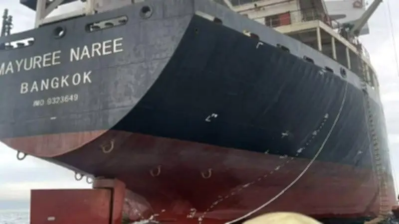 Tàu Thái Lan bị tấn công ở eo biển Hormuz, Iran cảnh báo mục tiêu dầu mỏ