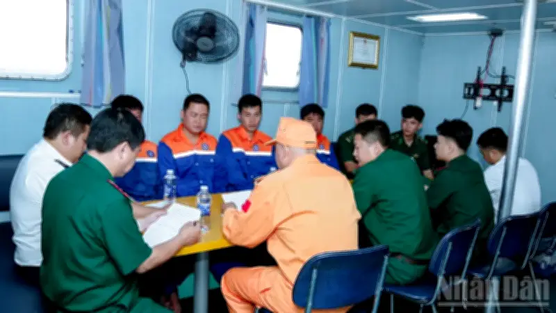 Tàu Trường Hưng 268 Gặp Nạn Trên Biển, 4 Thuyền Viên Được Cứu Sống An Toàn