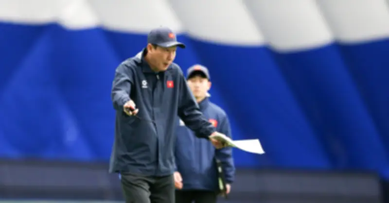 Tuyển Việt Nam: Bài toán khó nhất của HLV Kim Sang-sik trước thềm vòng loại World Cup
