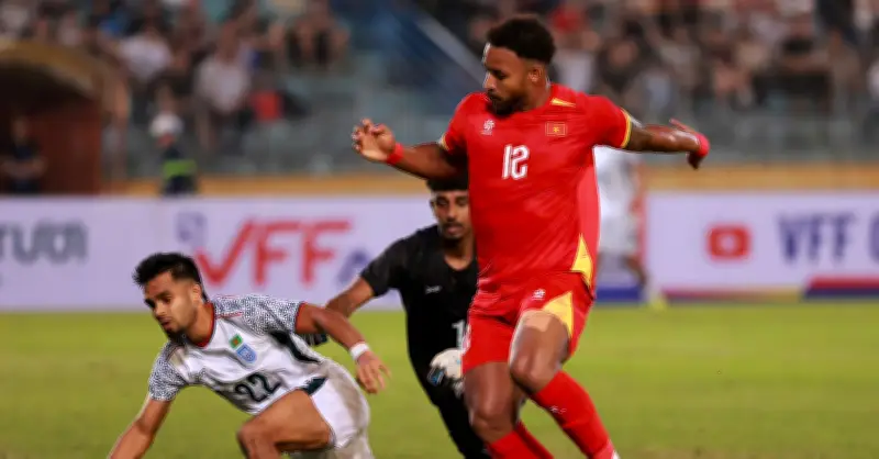 Tuyển Việt Nam Thắng Dễ 3-0 Bangladesh, HLV Kim Sang Sik Thử Nghiệm Đội Hình