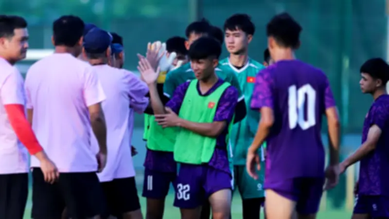 U19 Việt Nam triệu tập lực lượng trẻ triển vọng, chú ý thủ môn cao 1,96m và tiền đạo đa năng