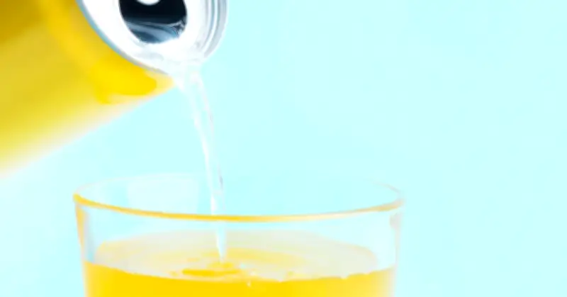 Uống 2 lon nước tăng lực trong đêm, người đàn ông 33 tuổi bị liệt hai chân