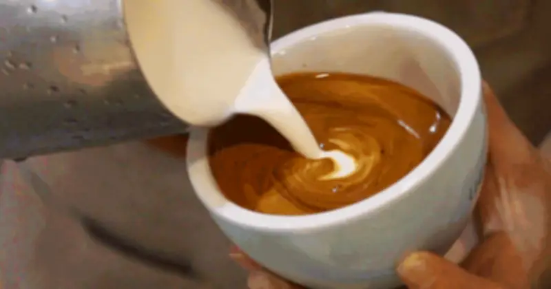 Đồ uống có đường: 'Kẻ thù thầm lặng' gây tổn thương gan và tăng nguy cơ ung thư