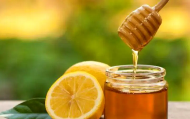 Uống nước mật ong buổi sáng giúp kéo dài tuổi thọ, nhưng 4 sai lầm này có thể gây hại