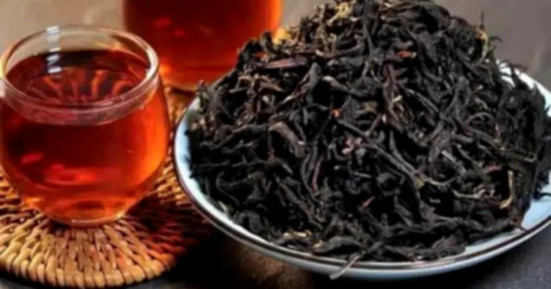 Uống Trà Đen 8 Tháng, Người Đàn Ông Bất Ngờ Khi Bác Sĩ Hỏi: 'Anh Đang Uống Gì?'