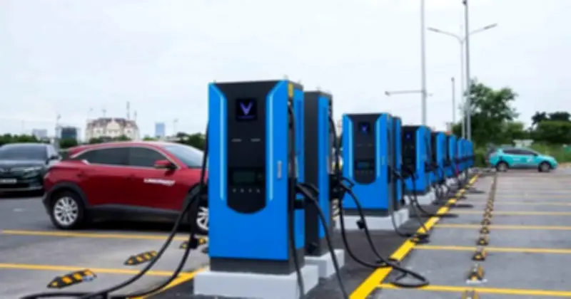 V-Green đầu tư 10.000 tỷ đồng cho 99 siêu trạm sạc xe điện dọc quốc lộ