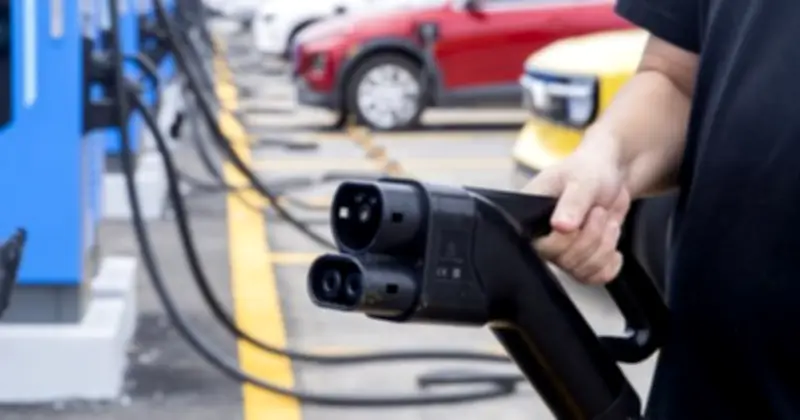 V-Green đầu tư 10.000 tỷ đồng xây 99 siêu trạm sạc xe điện trên toàn quốc