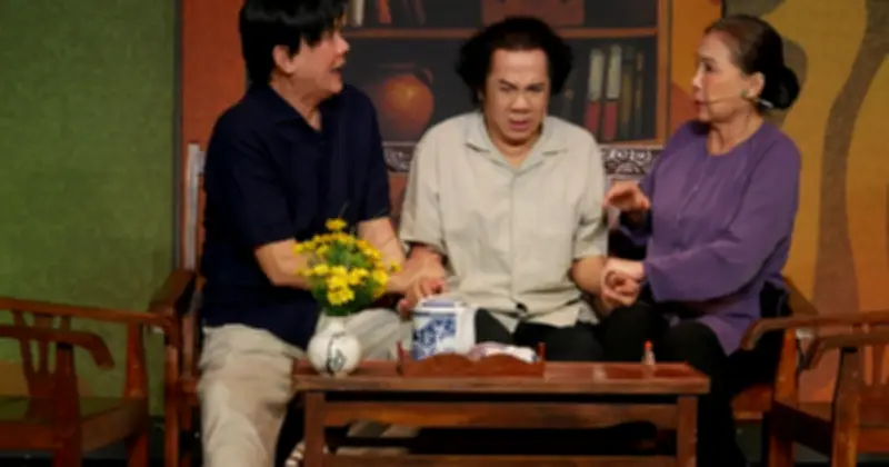 Vở kịch 'Chung Nhà' - Hơi ấm tình thân giữa những rạn nứt gia đình