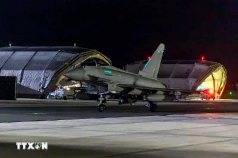 Vụ nổ lớn gần căn cứ không quân Hoàng gia Anh tại Cyprus, nguyên nhân đang được điều tra