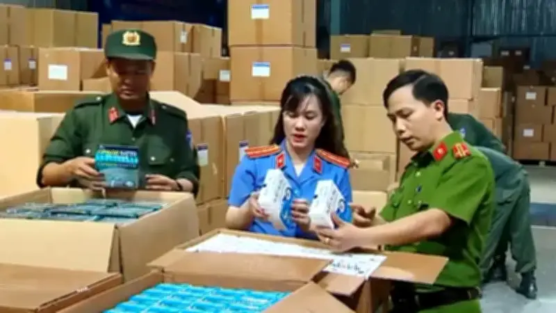 Vụ án MediPhar: Truy tố 14 bị can sản xuất thực phẩm chức năng giả, trốn thuế hàng trăm tỷ