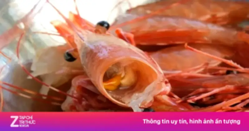 Vỏ tôm có thực sự giàu canxi? Sự thật bất ngờ về dinh dưỡng và lưu ý an toàn