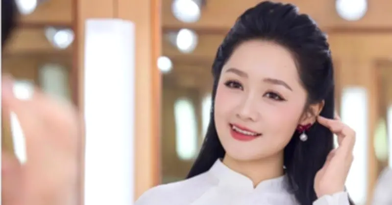 Vụ xôi lạc TV bị triệt phá: BTV Thu Hà tiết lộ chuyện người thân ngập sâu cờ bạc