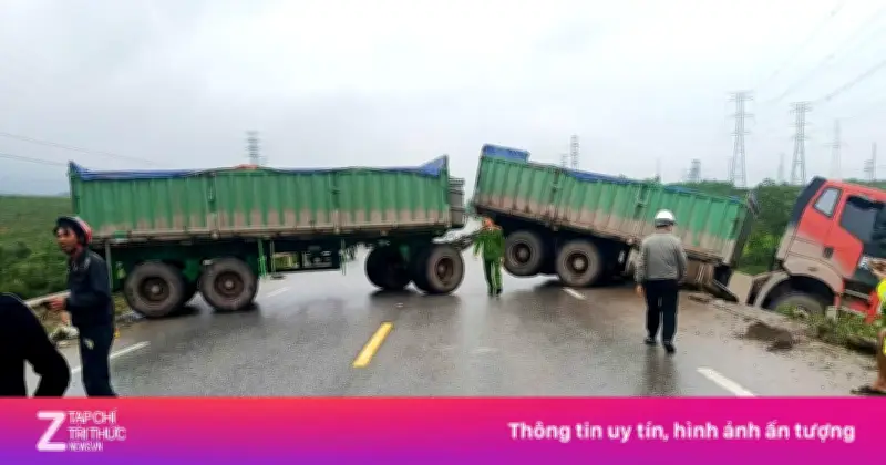 Va chạm với xe đầu kéo tại Hà Tĩnh, hai phụ nữ đi xe máy tử vong thương tâm