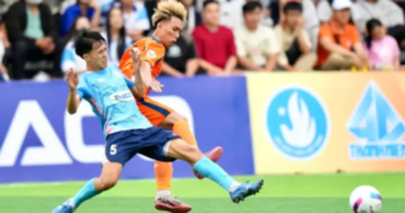 VCK TNSV THACO Cup 2026: Trận hòa kịch tính giữa ĐH Nha Trang và CĐ FPT Polytechnic