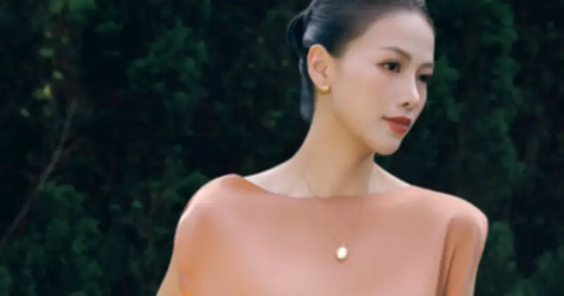 Vải Lụa - Lựa Chọn Hoàn Hảo Cho Tủ Đồ Mùa Xuân Hè Với Vẻ Đẹp Mềm Mại, Sáng Bóng