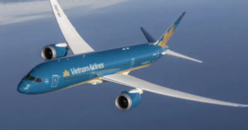 Vietnam Airlines đối mặt 'cơn lốc ngược' khi giá nhiên liệu tăng mạnh, chi phí tăng thêm 30.000 tỷ đồng/năm