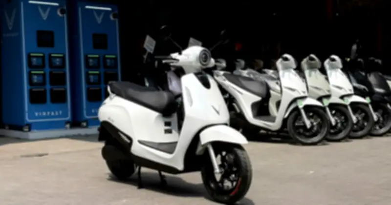 VinFast Evo: Giải pháp xe điện đổi pin lý tưởng cho dân công sở giữa bão giá xăng
