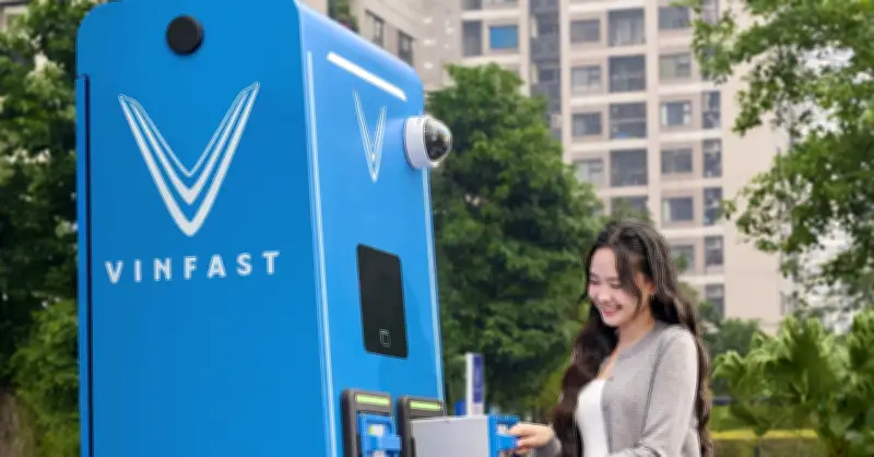 VinFast Feliz II: Đổi Pin 2 Phút, Tiết Kiệm Triệu Đồng Mỗi Năm