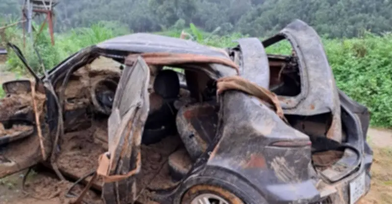 VinFast VF5 Bị Lũ Cuốn Ở Yên Bái, 6 Tháng Sau Tìm Thấy Dưới Lớp Bùn Sâu