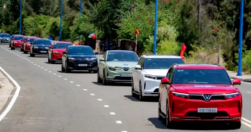 Vingroup Gia Hạn Chương Trình 'Thu Xăng - Đổi Điện' Giữa Bối Cảnh Chiến Sự Phức Tạp