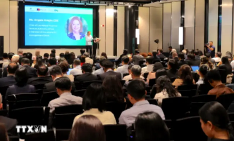 Việt Nam và Anh hợp tác thúc đẩy xây dựng trung tâm tài chính quốc tế