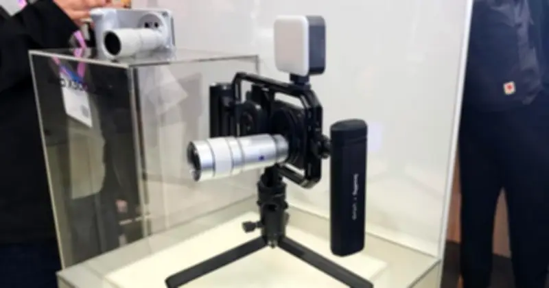 Vivo X300 Ultra ra mắt toàn cầu: Camera 200 MP, ống kính 400 mm hướng tới giới sáng tạo chuyên nghiệp