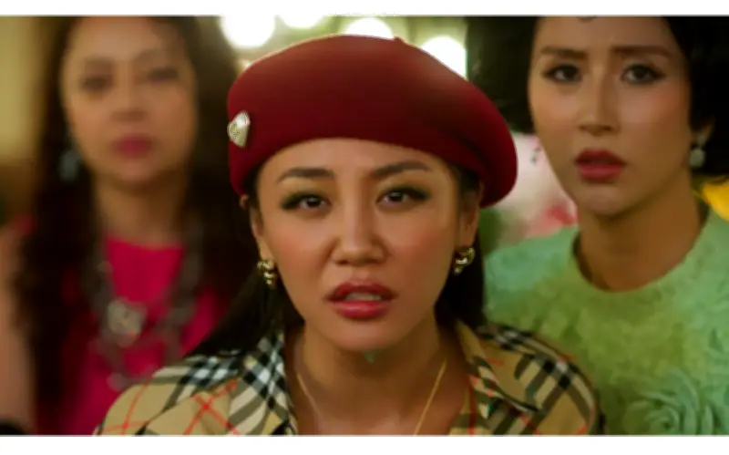 Văn Mai Hương Xấu Hổ Với Cảnh Hôn Trong MV 'Thở Ồi'