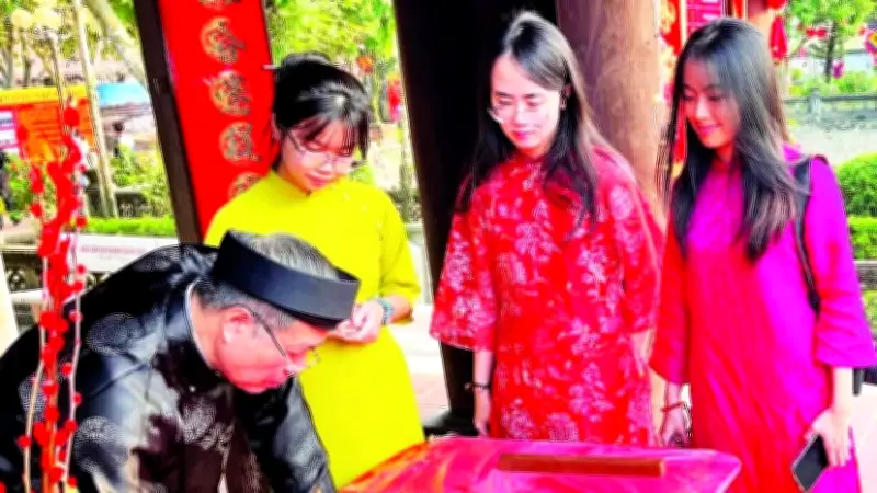 Văn Miếu Mao Điền: Biểu Tượng Hiếu Học Xứ Đông Với Lễ Hội Truyền Thống Độc Đáo