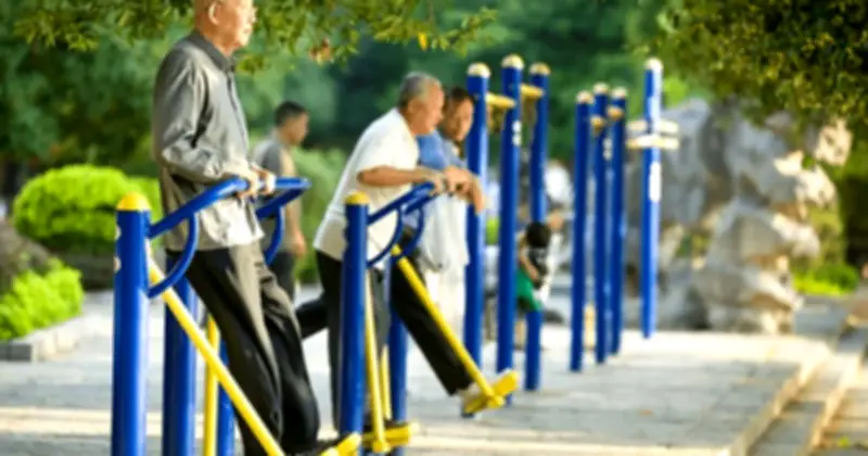 Vận Động Hay Tĩnh Dưỡng: Nghiên Cứu Khoa Học Tiết Lộ Bí Quyết Sống Thọ