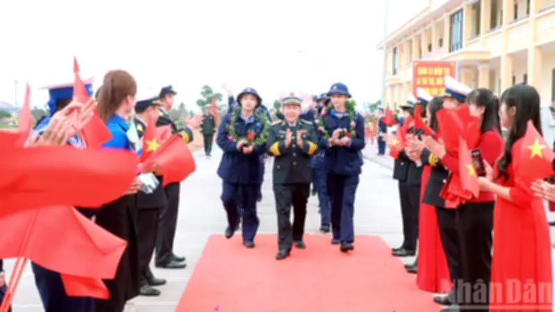 Vùng 1 Hải quân đón hơn 1.000 chiến sĩ mới, hoàn thành 100% chỉ tiêu tuyển quân năm 2026