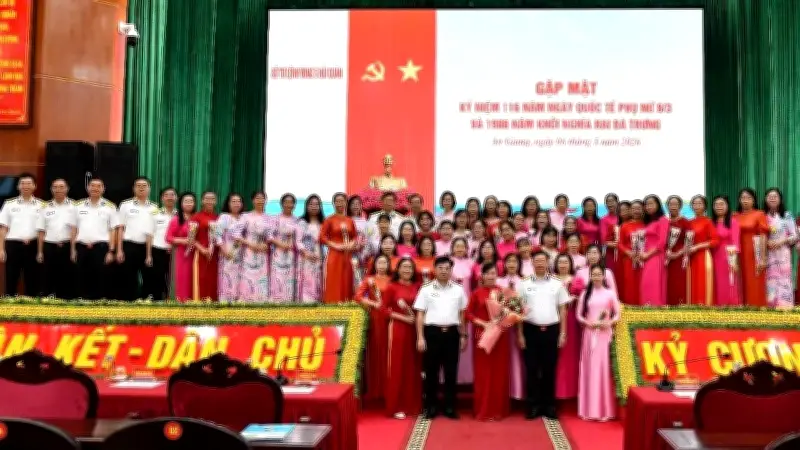 Vùng 5 Hải quân gặp mặt, tri ân và tôn vinh phụ nữ nhân dịp 8/3