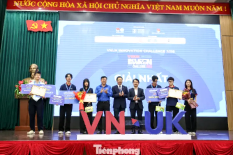 VNUK Innovation Challenge 2026: Flow Mask Đoạt Cú Đúp Giải Nhất, Thu Hút Hàng Trăm Sinh Viên
