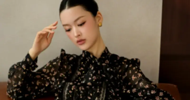 Váy Hoa Nhí: Tuyên Ngôn Thời Trang Dịu Dàng Đang Lên Ngôi Xu Hướng