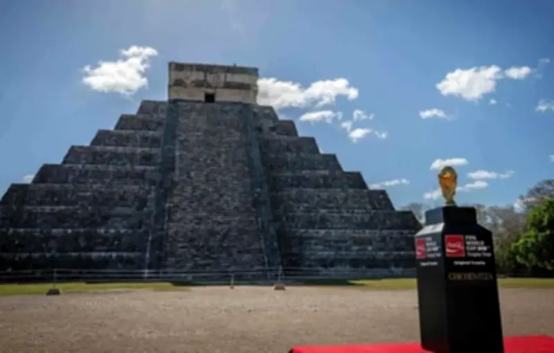 World Cup 2026: Mexico Giới Thiệu Cúp Vàng Tại Kỳ Quan Chichen Itza