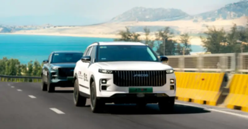 Xe Hybrid Lên Ngôi: Giải Pháp Tiết Kiệm Nhiên Liệu Trong Bối Cảnh Giá Xăng Cao