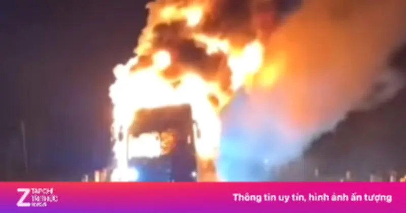 Xe Khách Bốc Cháy Dữ Dội Trên Đường Tránh Đắk Lắk, 44 Hành Khách Thoát Nạn An Toàn