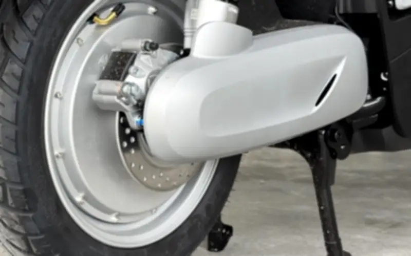 Xe máy điện 275 triệu tại Việt Nam: Công nghệ ô tô, chạy 181km, sạc rẻ hơn Vision